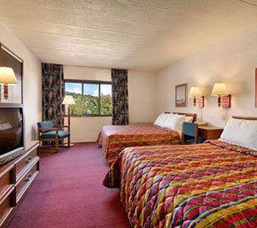 Days Inn by Wyndham New Stanton PA