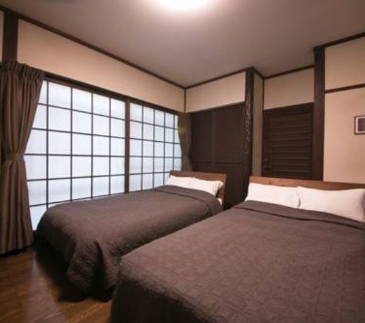YANAGIYA