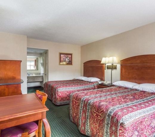 Days Inn by Wyndham Camp Springs Andrews AFB
