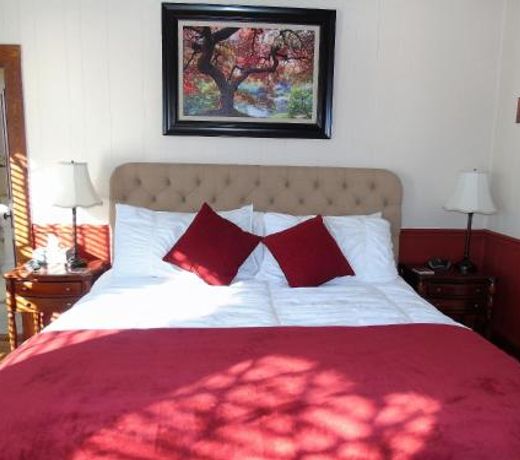 The Charleston Inn