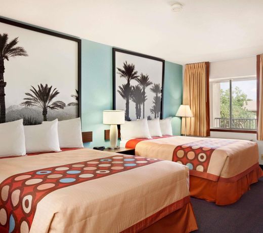 Super 8 by Wyndham Indio