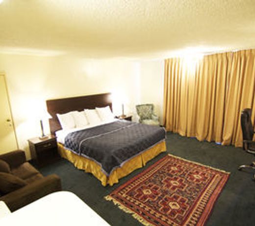 Royal Plaza Inn