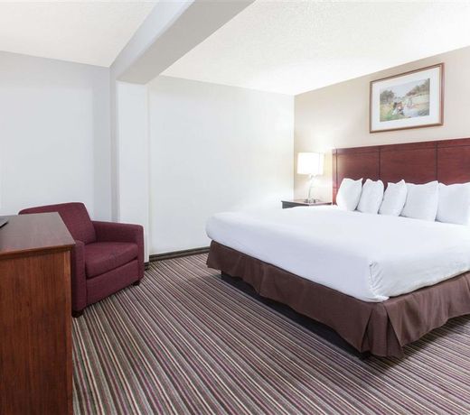 Hawthorn Suites by Wyndham Richardson