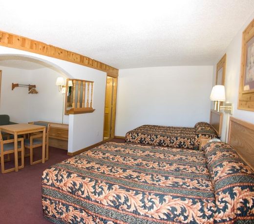 North Country Inn & Suites