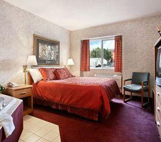 Days Inn by Wyndham Ames