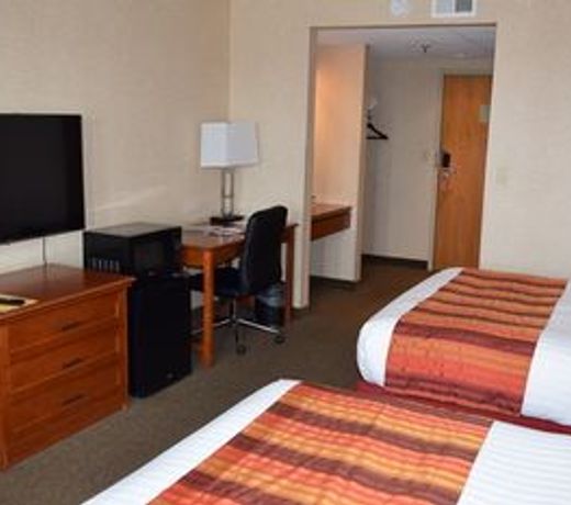 Gateway Hotel and Conference Center