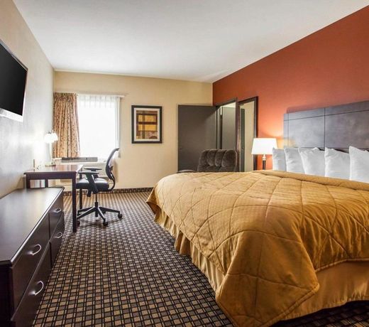 Quality Inn & Suites Ames Conference Center Near ISU Campus
