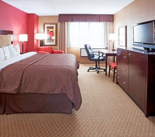 DoubleTree by Hilton St. Paul, MN