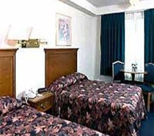 Red Lion Inn & Suites Auburn
