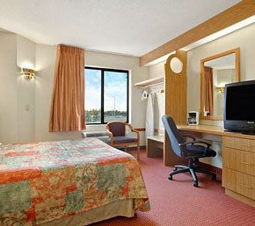 Days Inn by Wyndham Olathe Medical Center