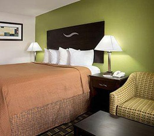Days Inn by Wyndham West Memphis