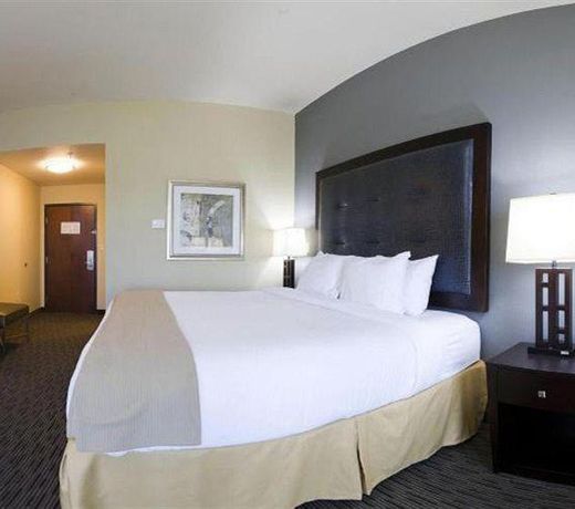 Holiday Inn Express Waycross