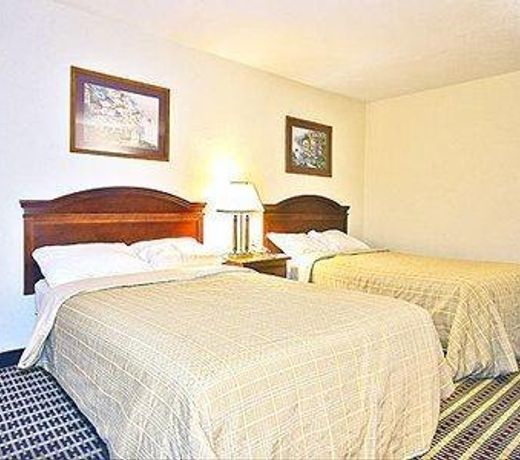 Economy Inn & Suites