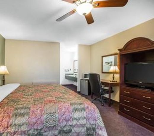 Quality Inn & Suites Cameron Park Shingle Springs