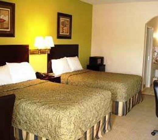 Super 8 by Wyndham Rosenberg TX