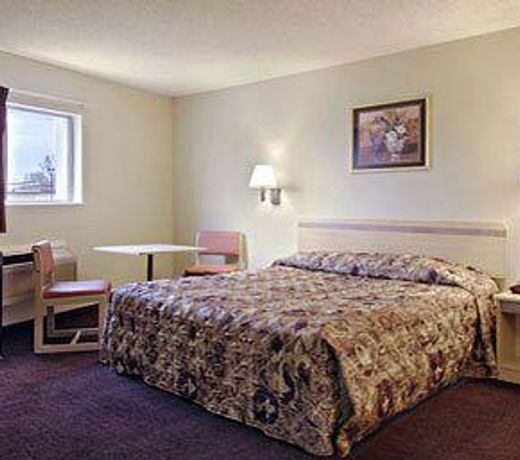 Super 8 by Wyndham Athens TX