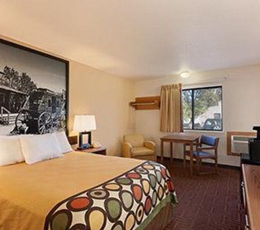Super 8 By Wyndham Wall