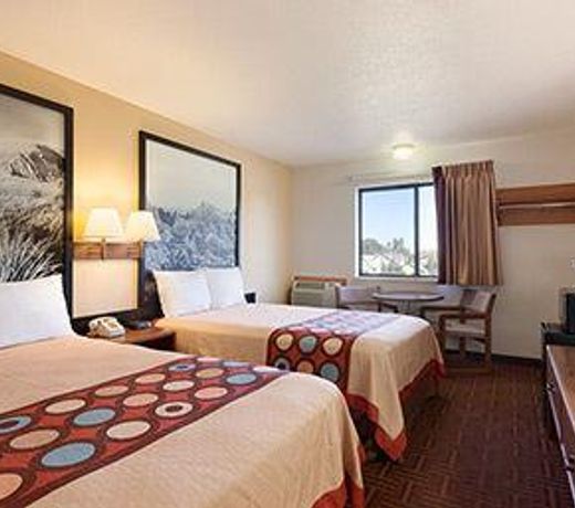 Super 8 By Wyndham Wall