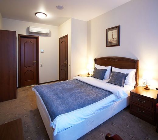 Boris Godunov Hotel