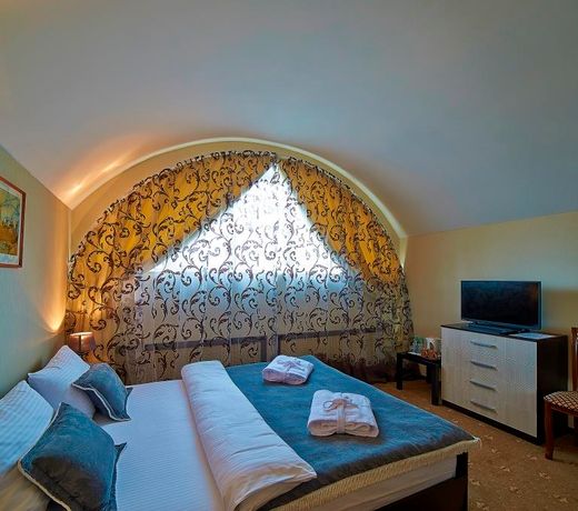Boris Godunov Hotel