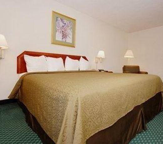 Ashland Inn & Suites
