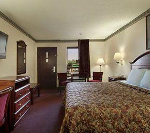 Days Inn by Wyndham Bainbridge