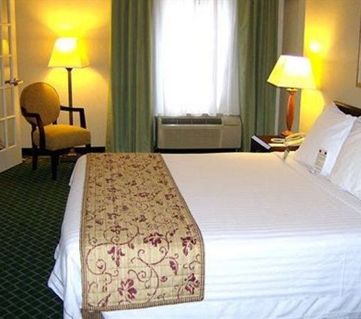 Fairfield Inn & Suites Butler