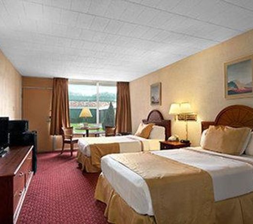 Days Inn by Wyndham Butler Conference Center