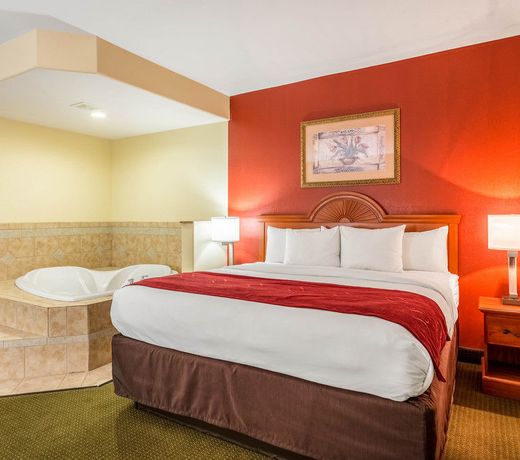 Comfort Suites Batesville