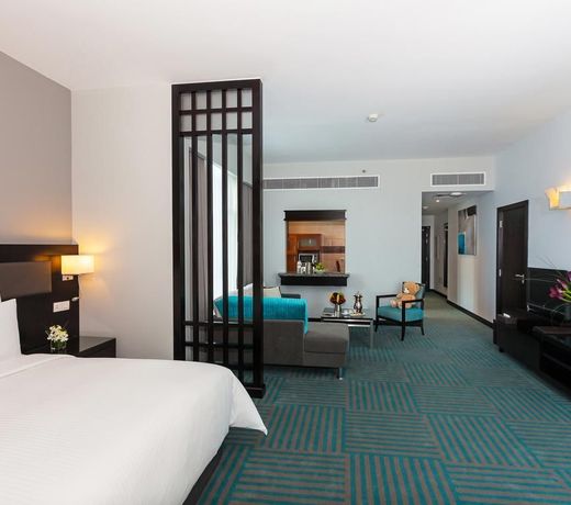 Flora Creek Deluxe Hotel Apartments