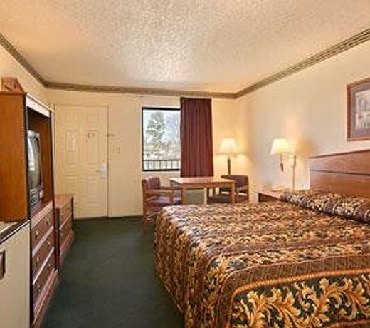Super 8 by Wyndham Arkadelphia Caddo Valley Area