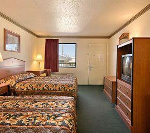 Super 8 by Wyndham Arkadelphia Caddo Valley Area