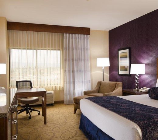 DoubleTree by Hilton Carson