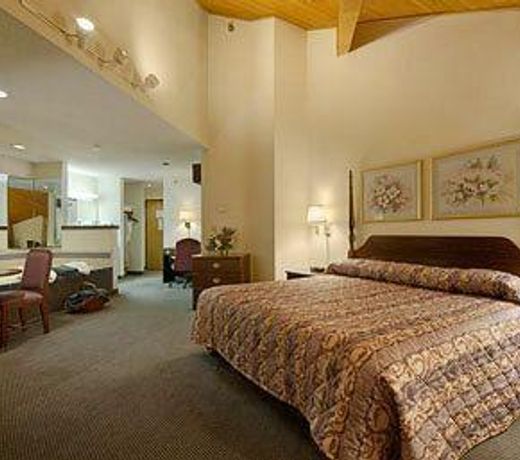 Baymont by Wyndham Cambridge