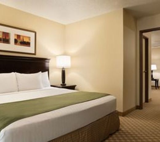 Country Inn & Suites by Radisson, Chanhassen, MN