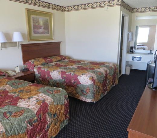 Clairmont Inn