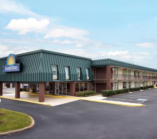 Days Inn by Wyndham Seneca-Clemson