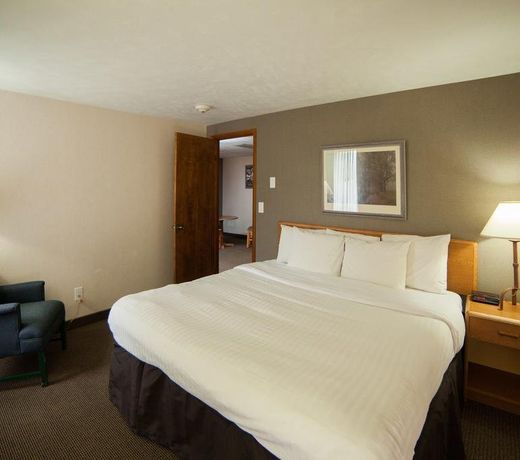 Evergreen Resort