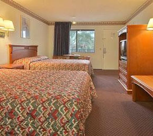 Super 8 by Wyndham Upland Ontario CA