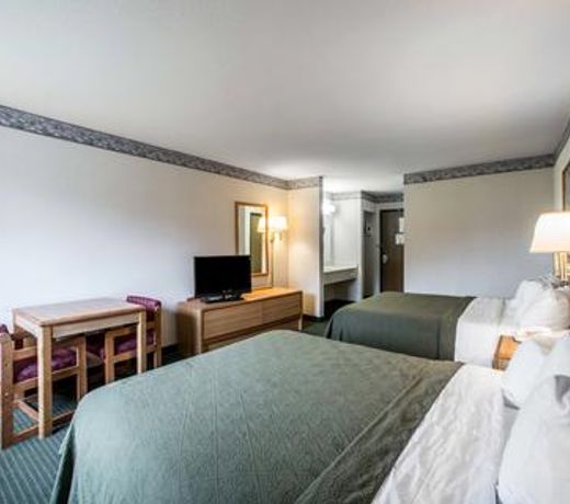 Quality Inn & Suites Caseyville - St. Louis