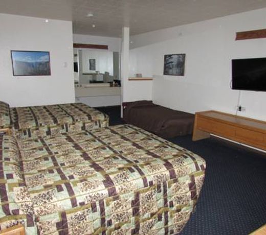 Beartooth Hideaway Inn & Cabins