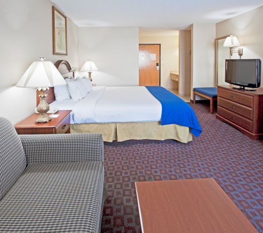 Country Inn & Suites by Radisson, Auburn, IN