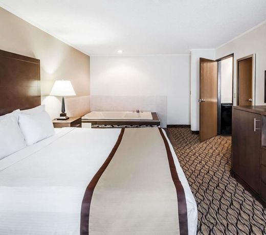 Baymont by Wyndham Auburn