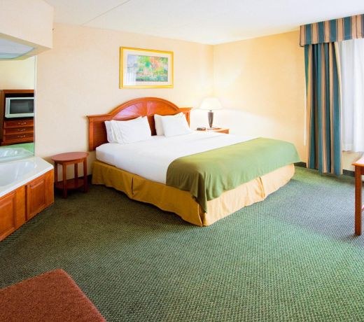 Holiday Inn Express Cambridge, an IHG Hotel