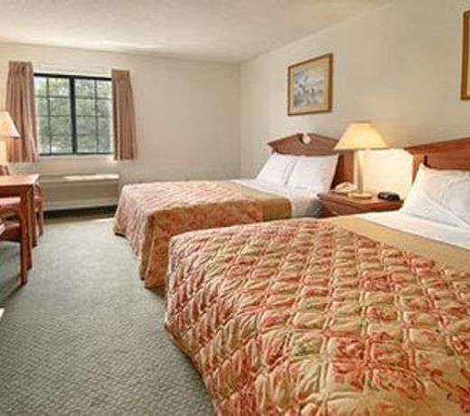 Days Inn & Suites by Wyndham Cambridge