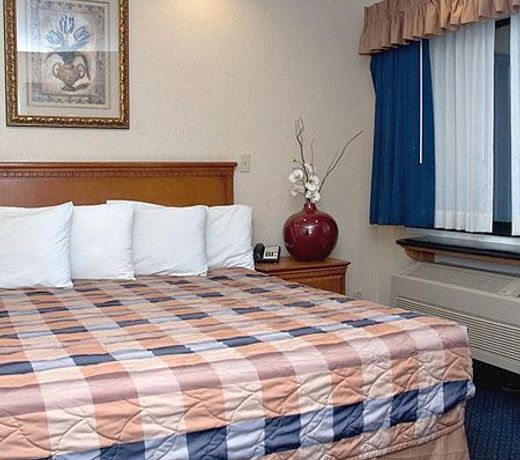Bayhill Inn