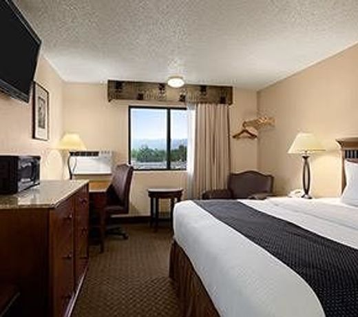 Super 8 by Wyndham Canon City