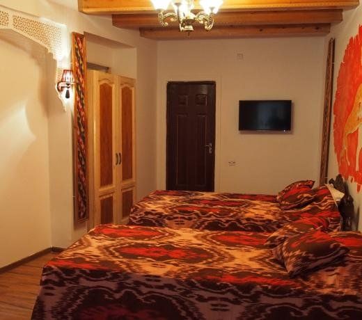 Bibi-Khanym Hotel
