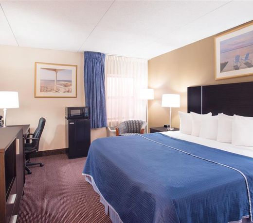 Howard Johnson by Wyndham South Portland