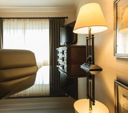 Ayres Suites Diamond Bar